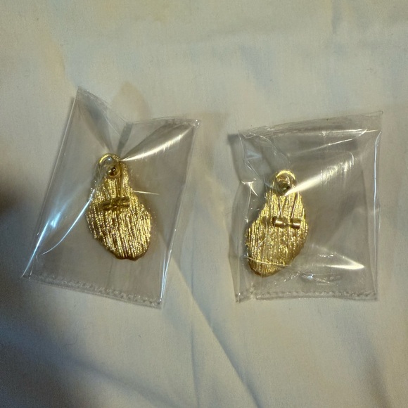 Vintage Gold and Purple Earrings - Picture 3 of 3